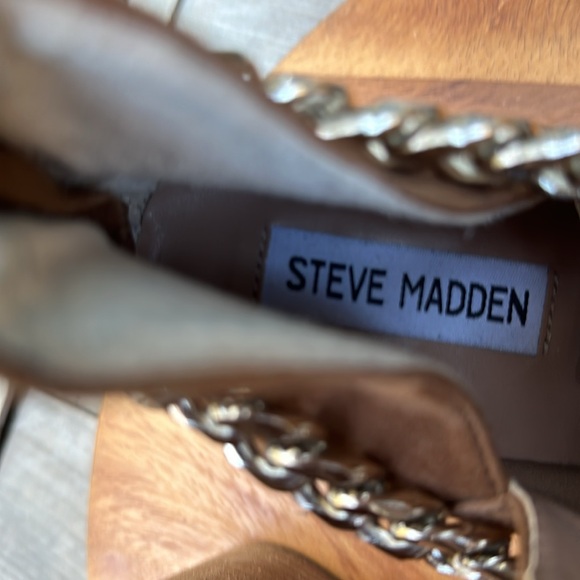 👢Steve Madden Cedar Brown Suede Leather With
Chain Ankle Booties size 10 - Picture 7 of 13